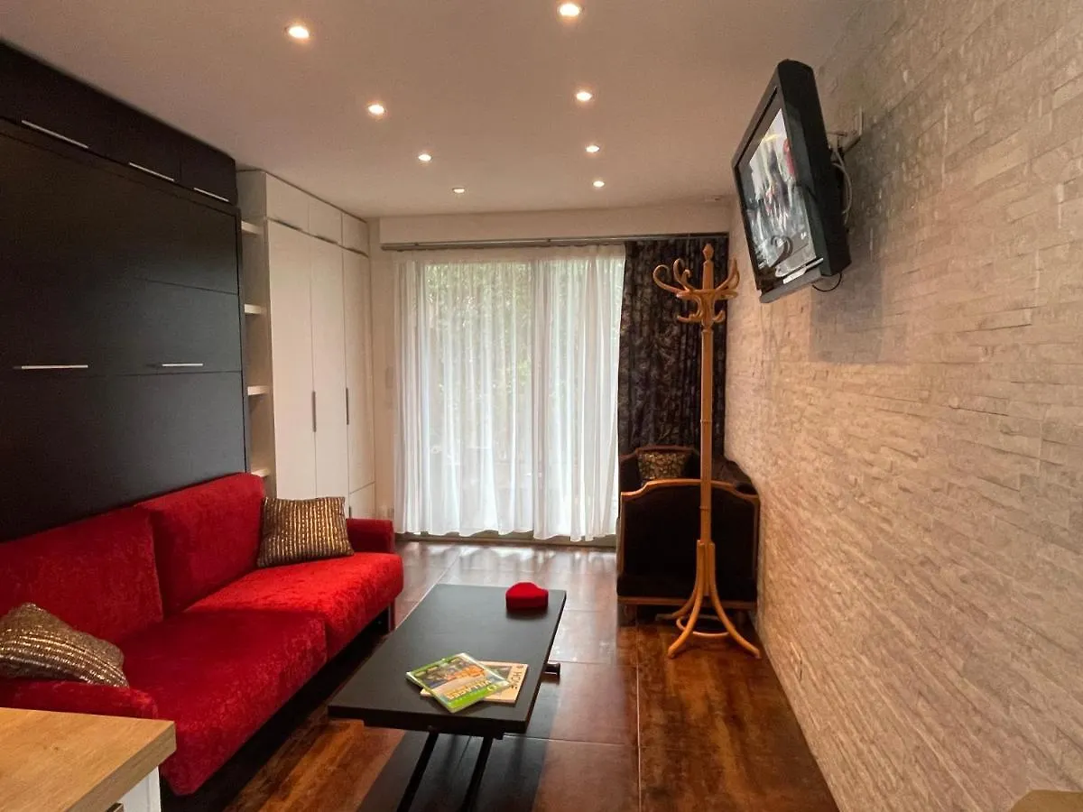 Apartment Studio Tout Confort Au Calme Avec Jardin Proche Cannes Le Cannet