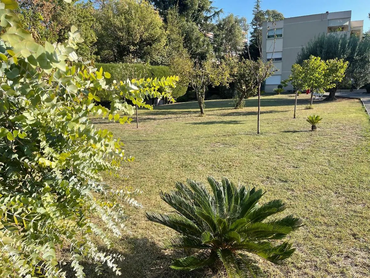 Appartement Studio dans résidence privée à 10 mn de cannes